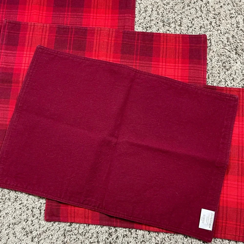 Crate & Barrel Placemats Rubesco Plaid‎ Red Set of 4 Cotton Ribbed Holiday Table